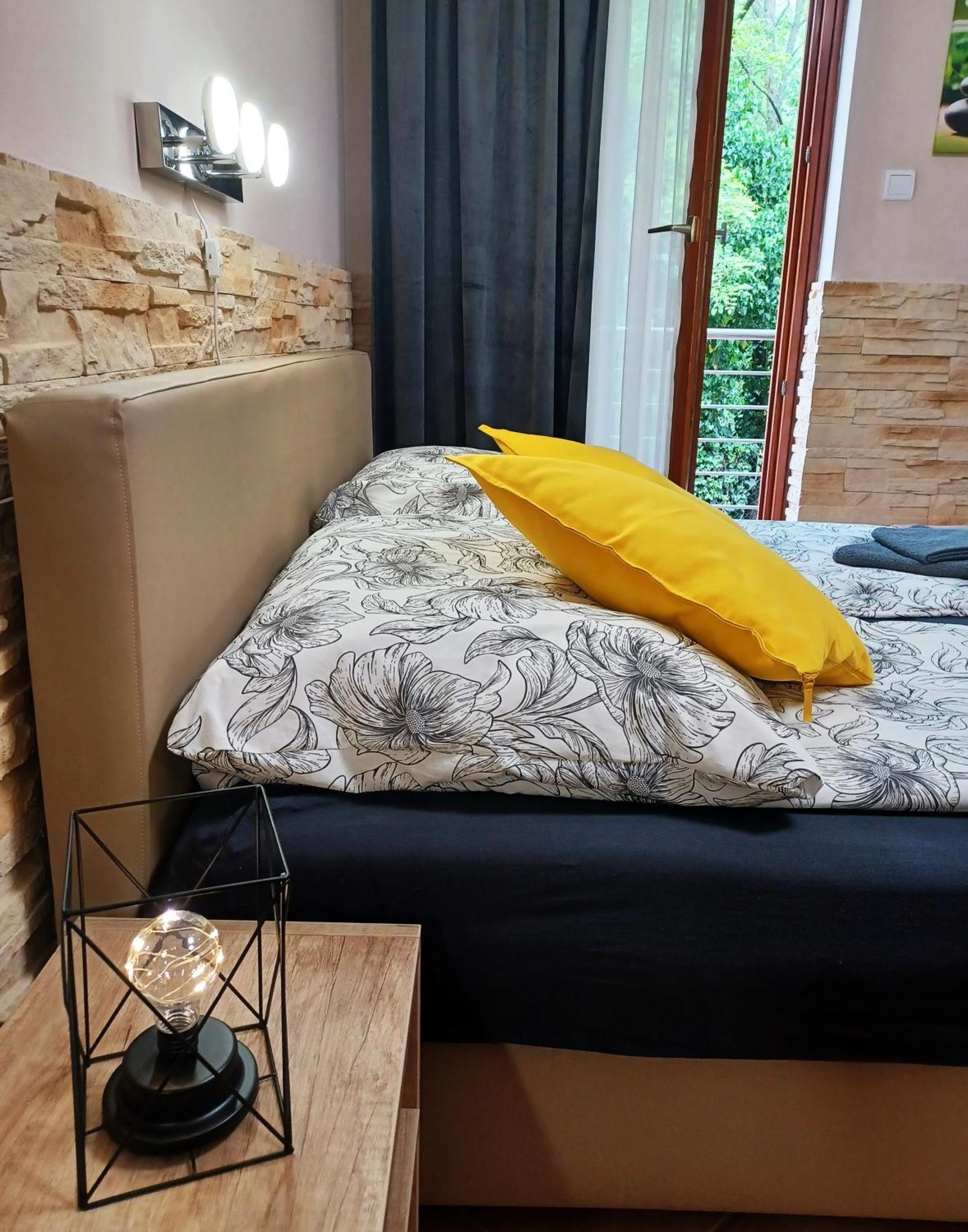 Bambusz Apartman غيولا المظهر الخارجي الصورة